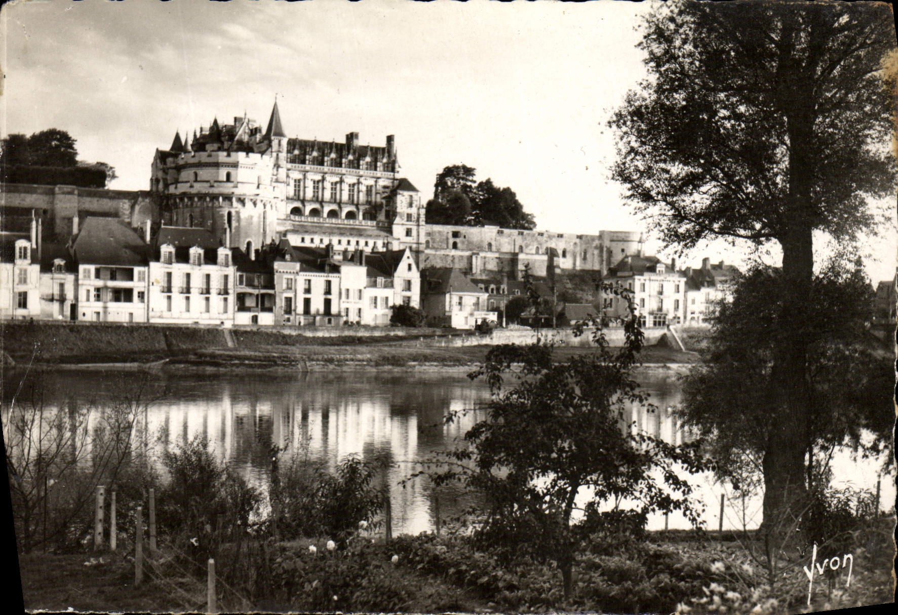 POSTAL MODERNA Amboise el castillo