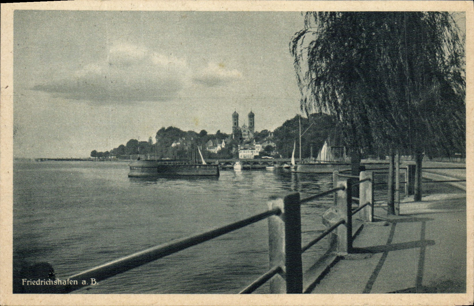 VINTAGE POSTCARD Friedrichshafen