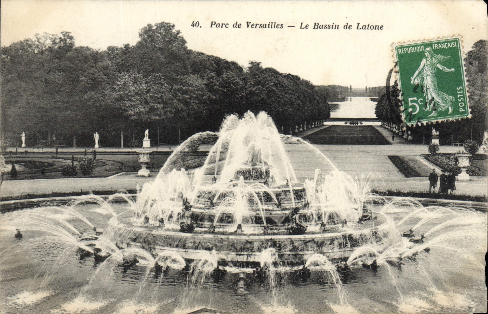 VINTAGE POSTCARD Versailles Park the Basin of Latone