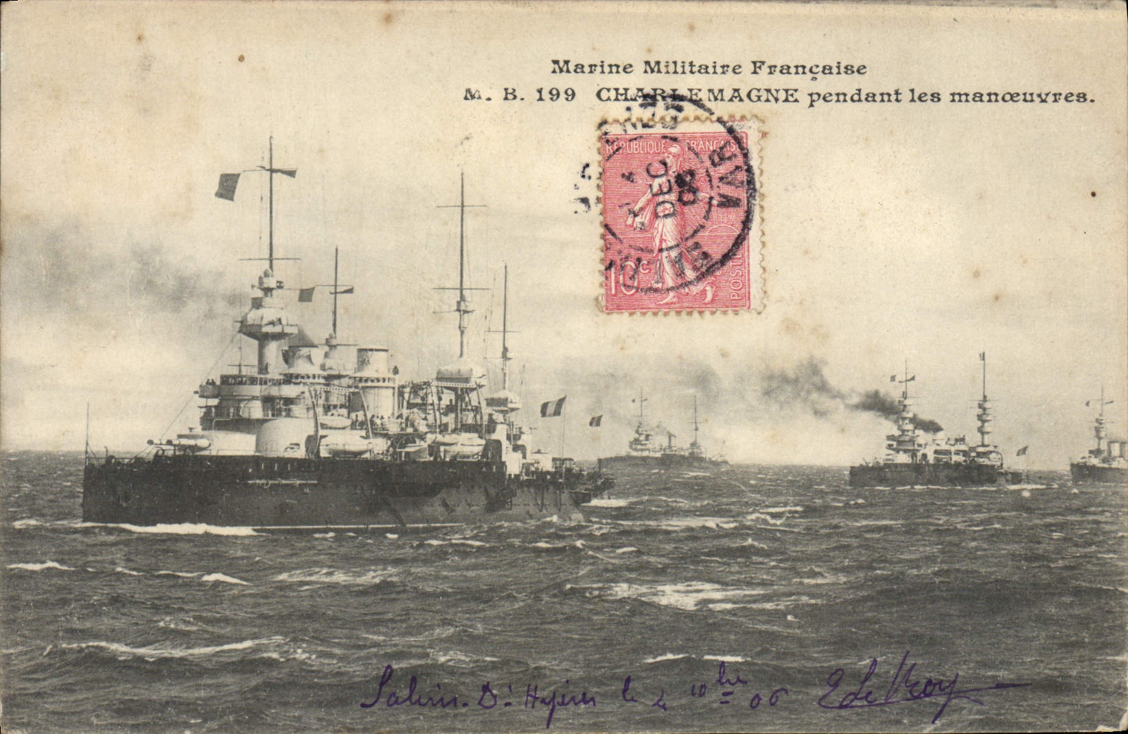 CPA Charlemagne Pendant les Manoeuvres Bateau