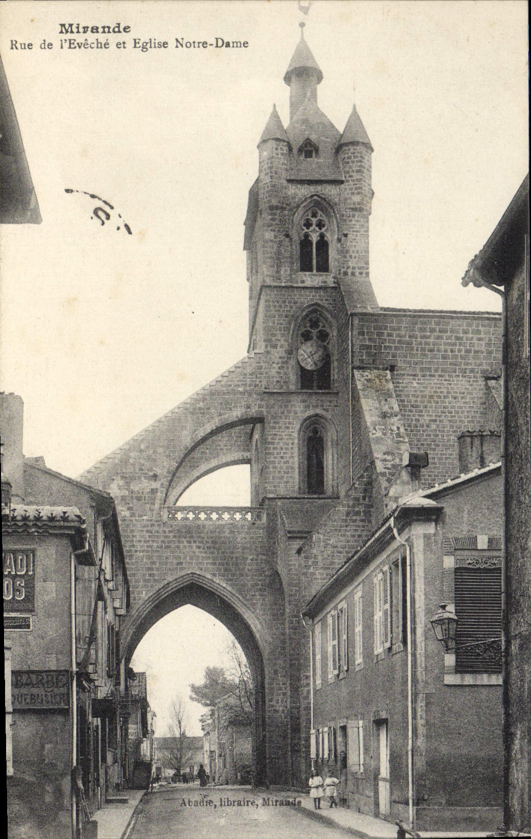 CPA Mirande Rue de L'Eveche et Eglise Notre Dame