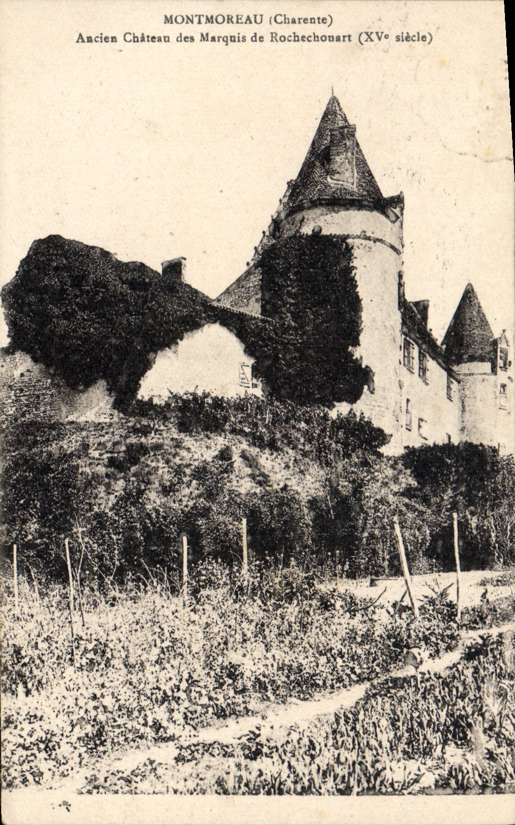 CPA Montmoreau Ancien des Marquis de Rochechouart