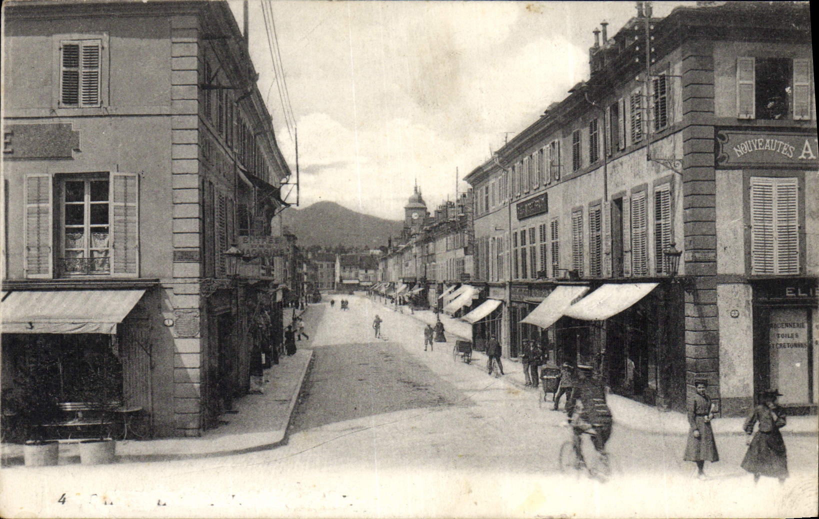 CPA Rue Soldat Velo Militaria