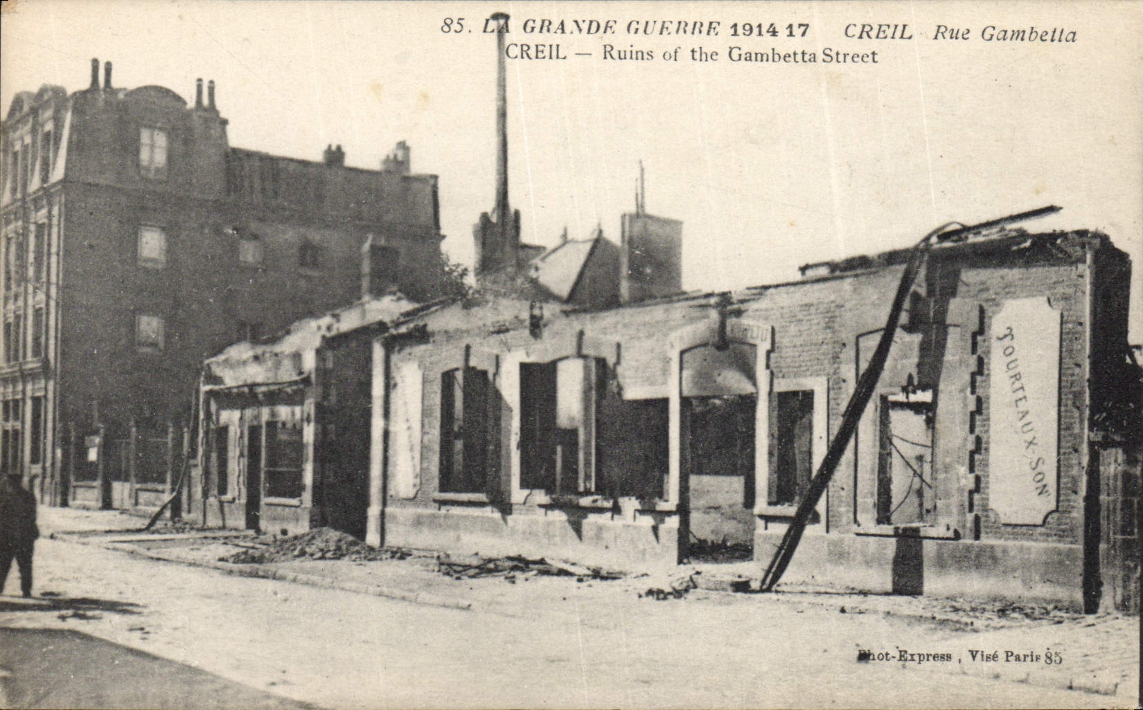VINTAGE POSTCARD the Great War Creil Street Gambetta Militaria