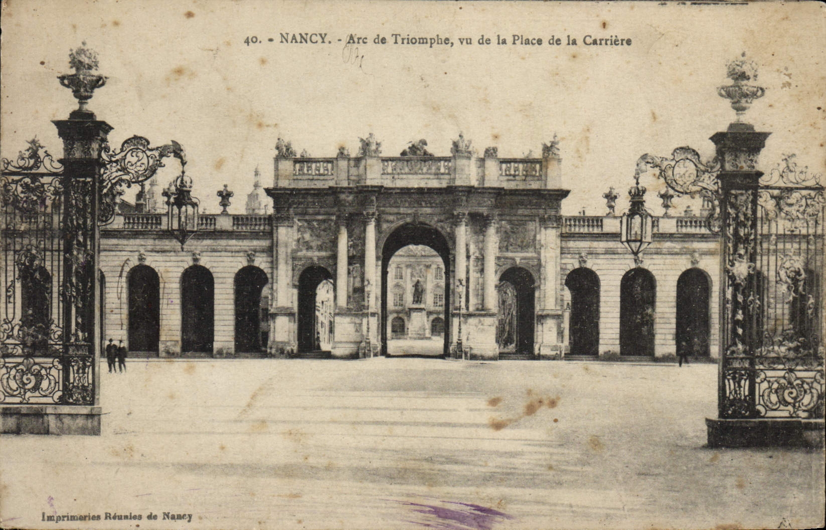 CPA Nancy Arc de Triomphe Vu de la Place de la Carriere