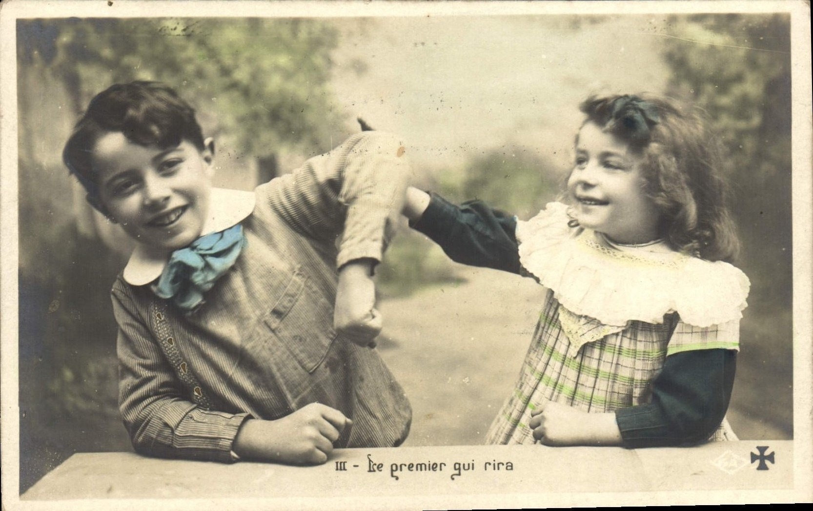 VINTAGE POSTCARD the Prime Minister which Will laugh Children