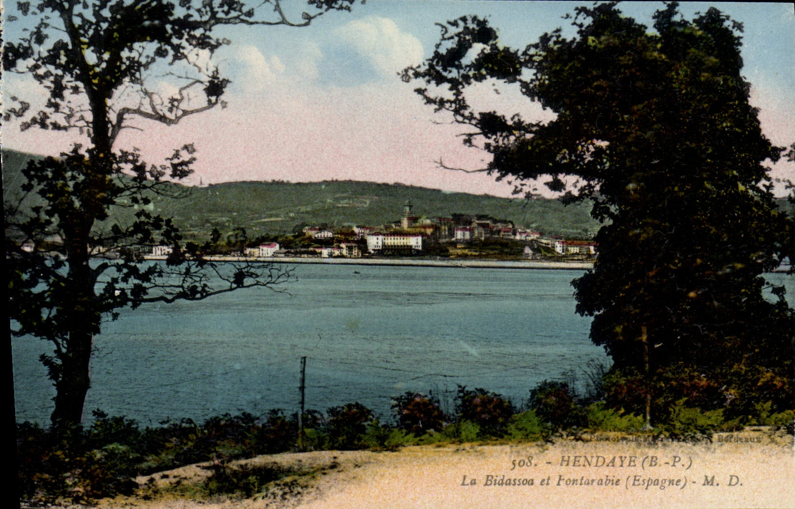 VINTAGE POSTCARD Hendaye Bidassoa and Fontarabie Spain