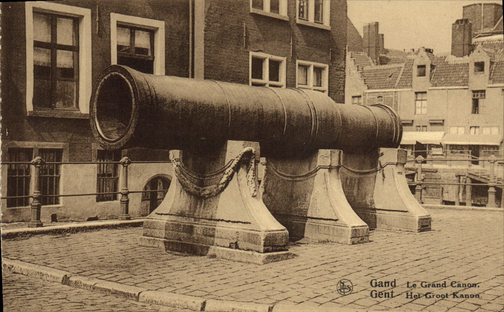 VINTAGE POSTCARD Ghent the large gun