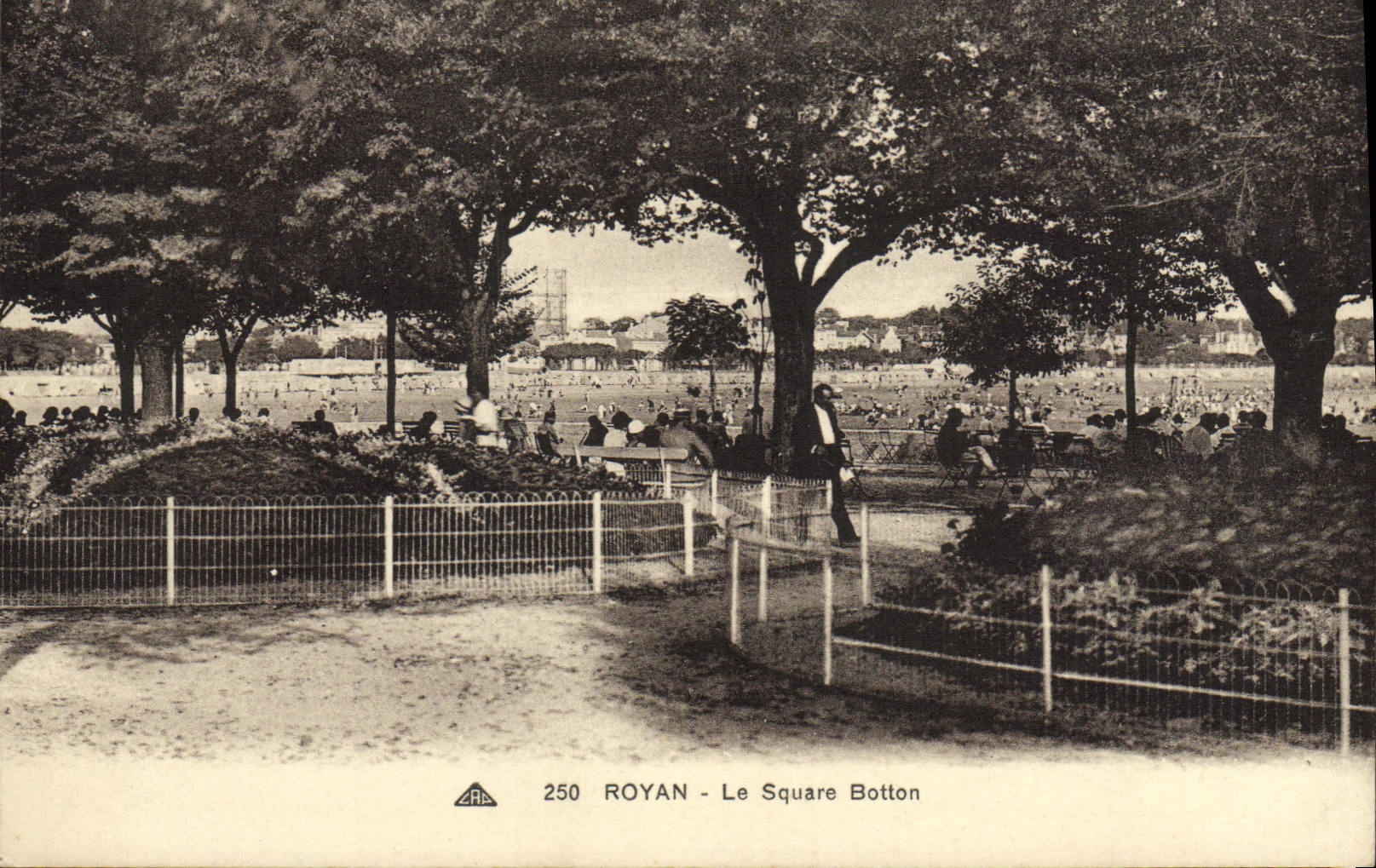 CPA Royan La Square Botton
