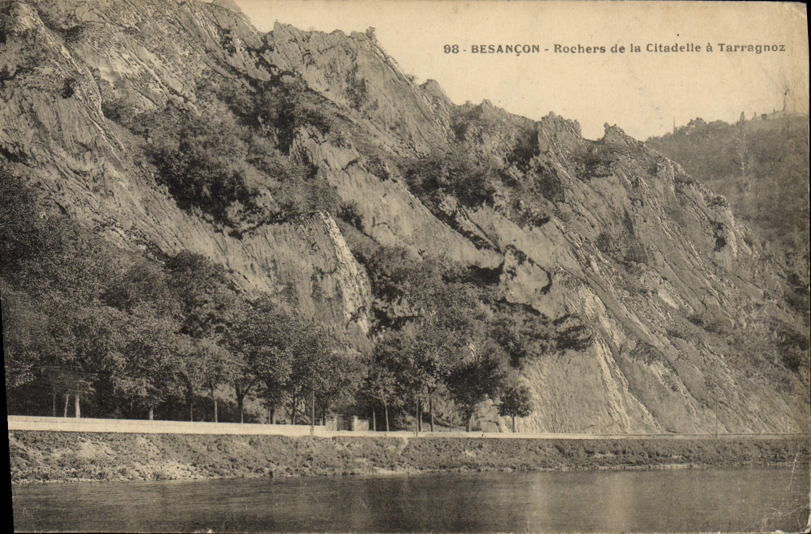VINTAGE POSTCARD Besancon Rochers of the Citadel has Tarragnoz
