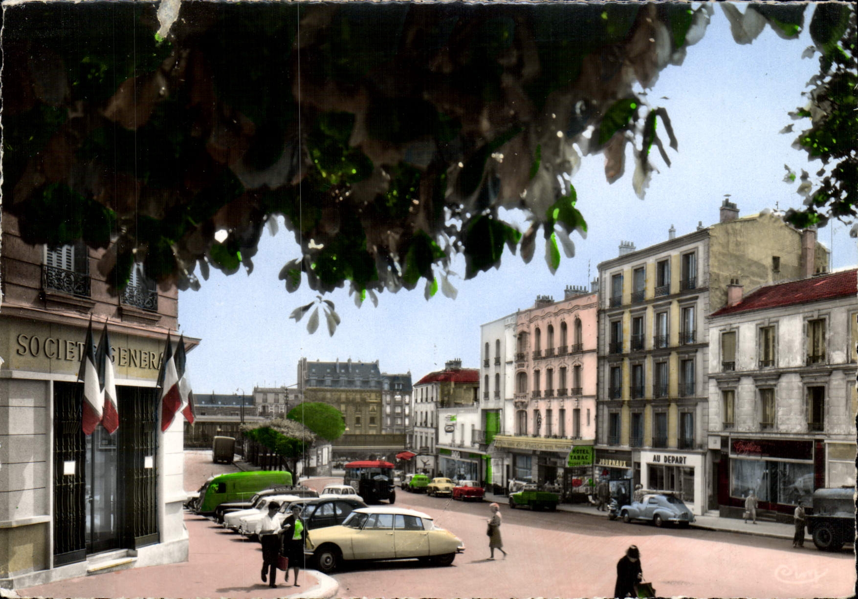 MODERN CARD Nogent On the Rue Charles de Gaulle Marne