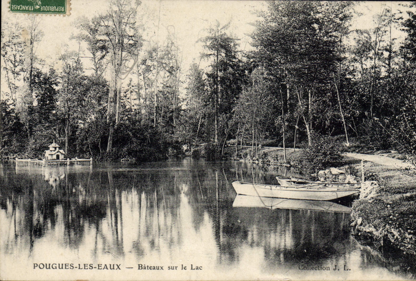 VINTAGE POSTCARD Pougues Water Boats On the Lake