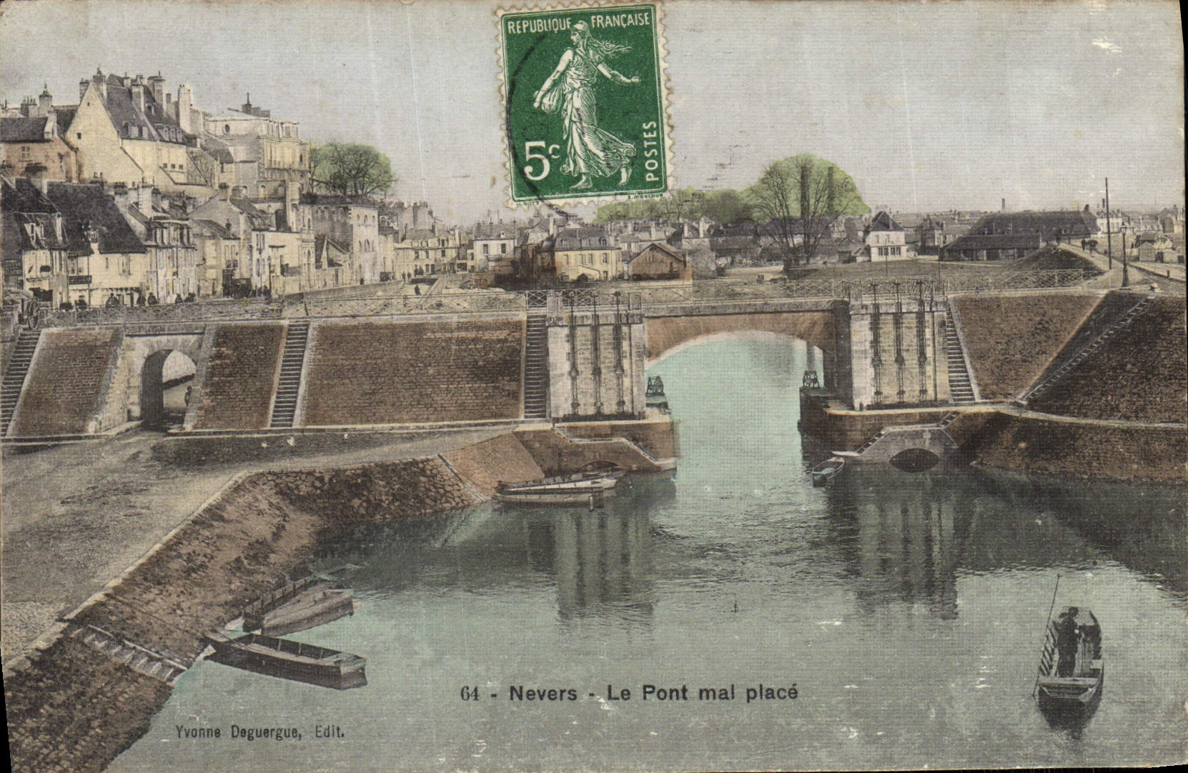POSTAL Nevers de la VENDIMIA del puente el lugar gravemente