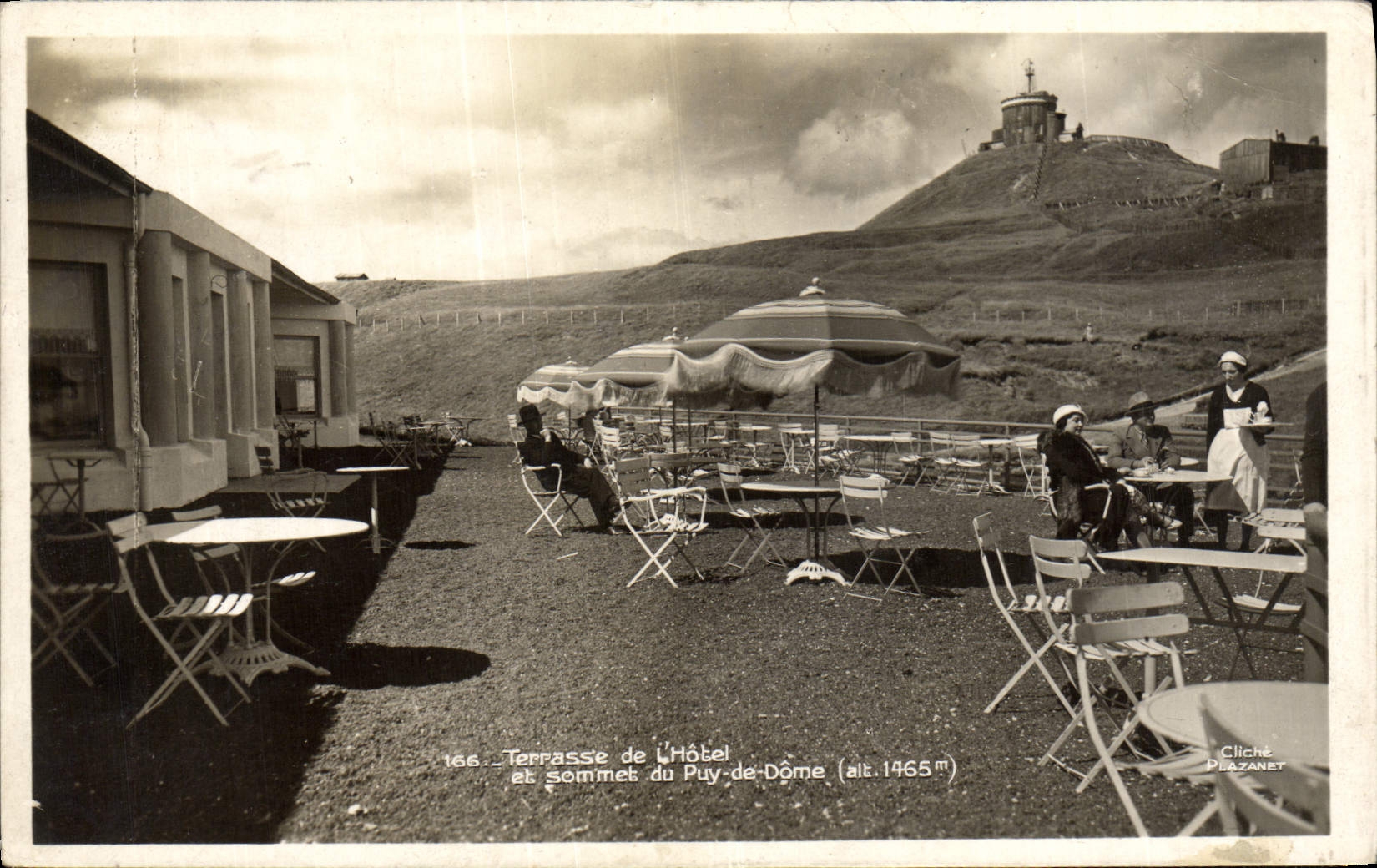 CPA Terrasse De L'Hotel et sommet du Puy de Dome 
