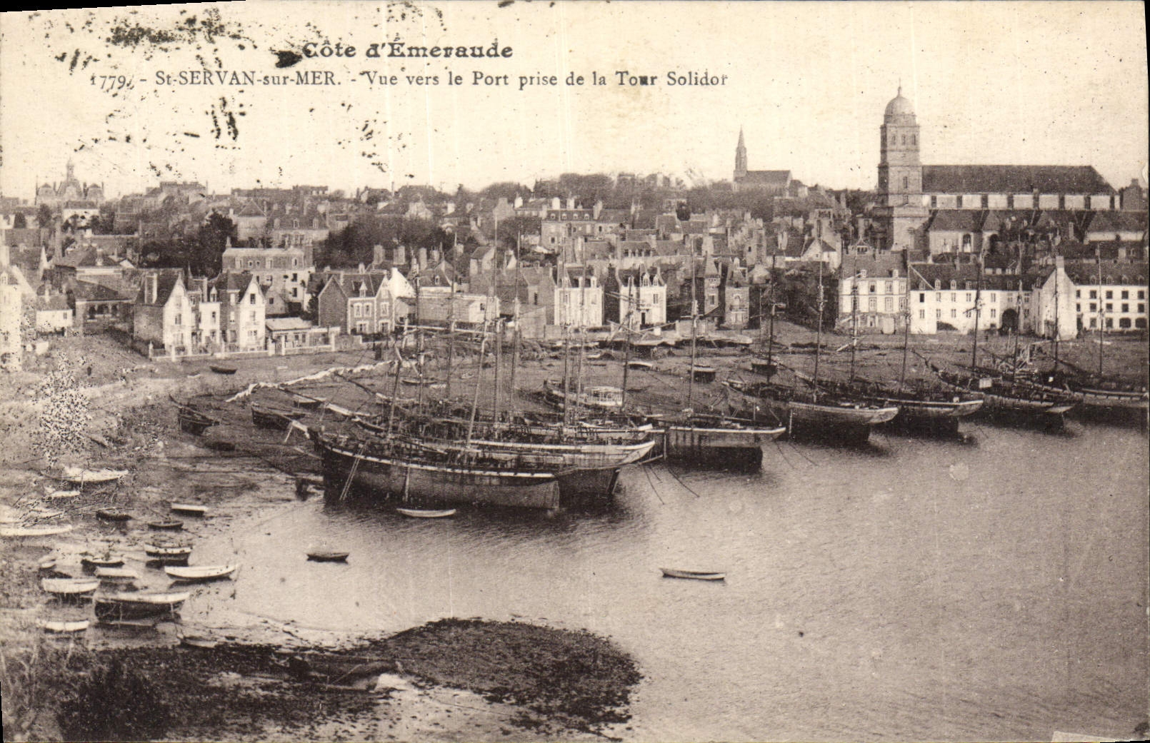 St Servan de la POSTAL de la VENDIMIA en el mar visto hacia el puerto tomado de los barcos de Solidor de la torre
