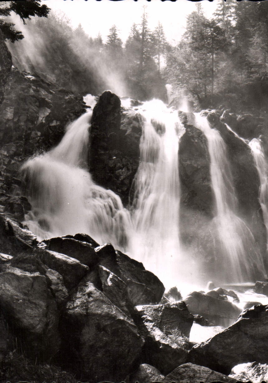 CPM Route du pont d'Espagne Cascade du Lutour