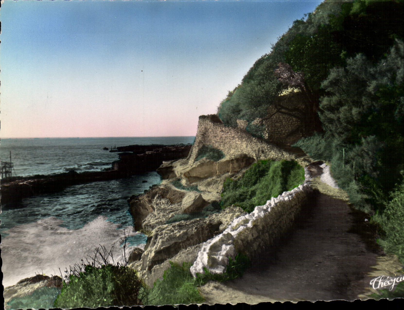 MODERN CARD Holy Palate On Sea Walk of cornice