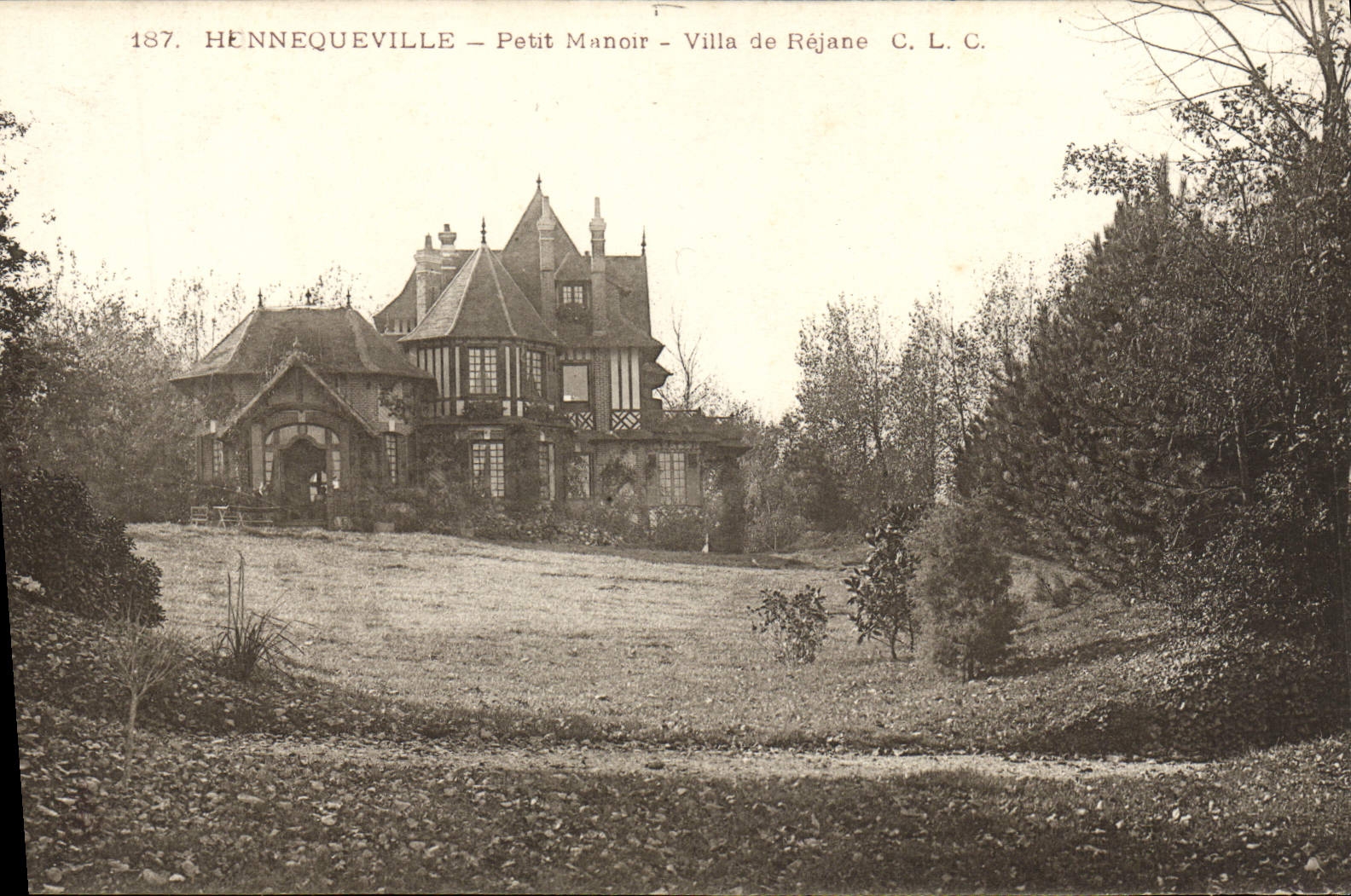 VINTAGE POSTCARD Hennequeville Small Manor Villa De Rejane