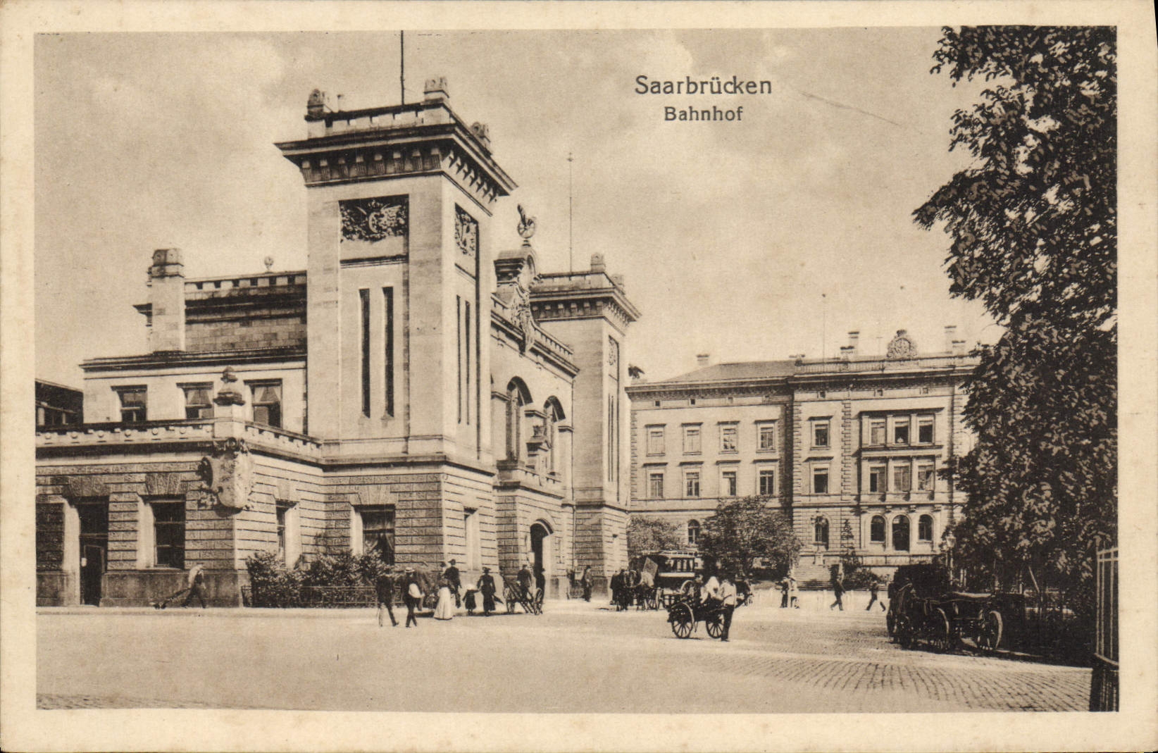 VINTAGE POSTCARD Saarbrucken Bahnhof