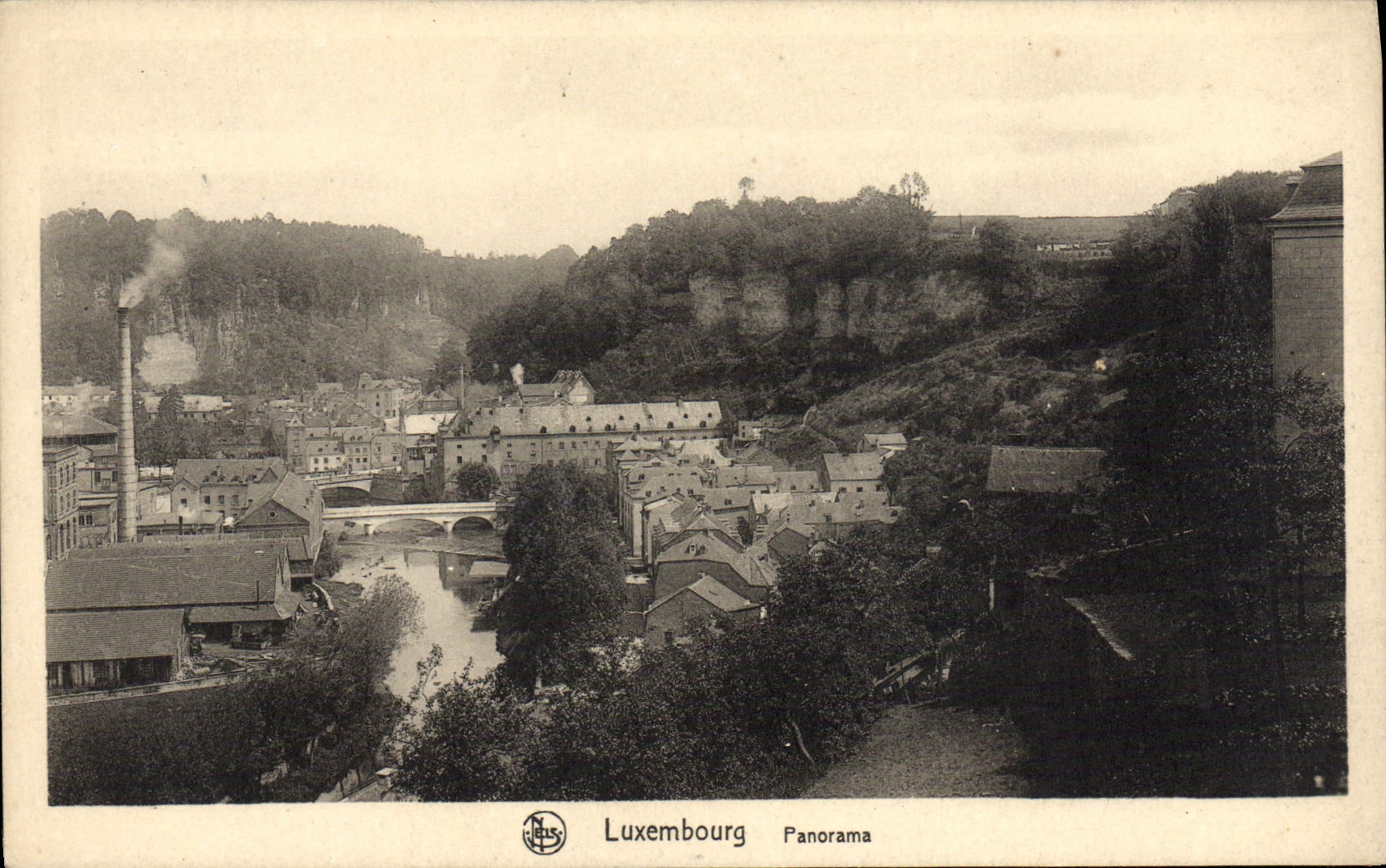 VINTAGE POSTCARD Luxembourg Panorama