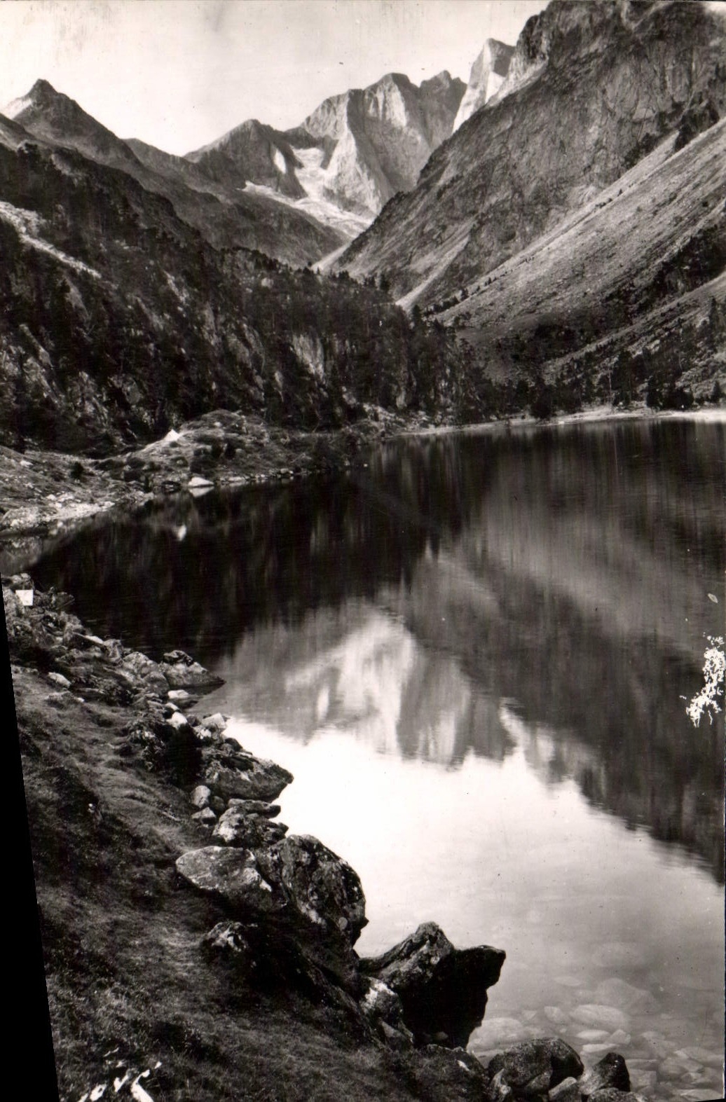 CPM Le lac de Gaube Le Vignemale Reflets dans le lac