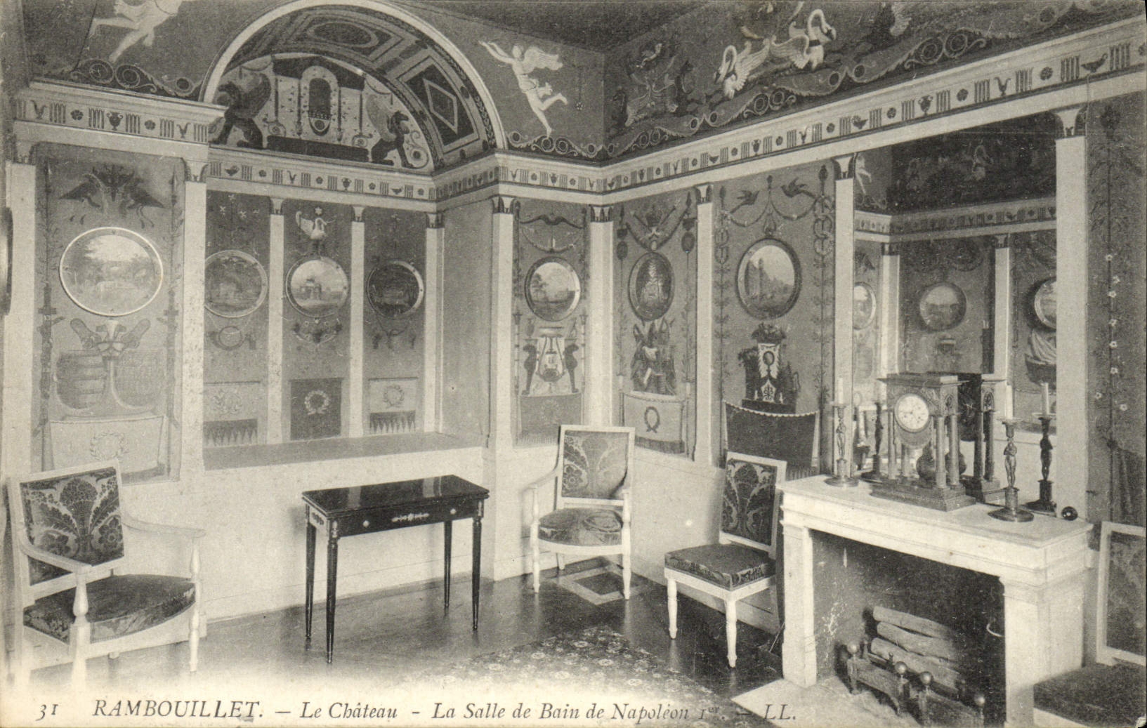 CPA Rambouilet Le Chateau La Salle De Bain De Napoleon 1er