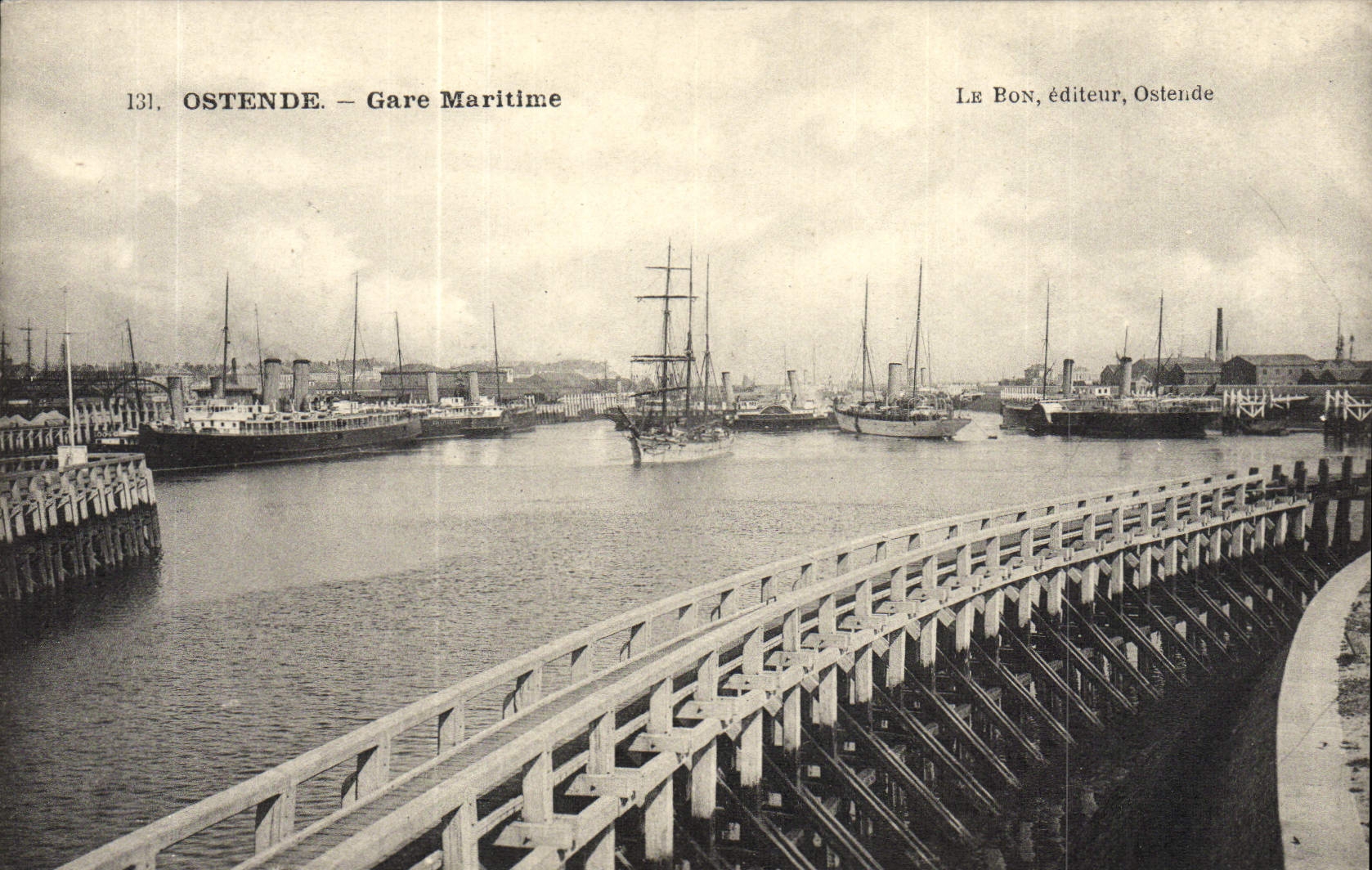 CPA Ostende gare Maritime 