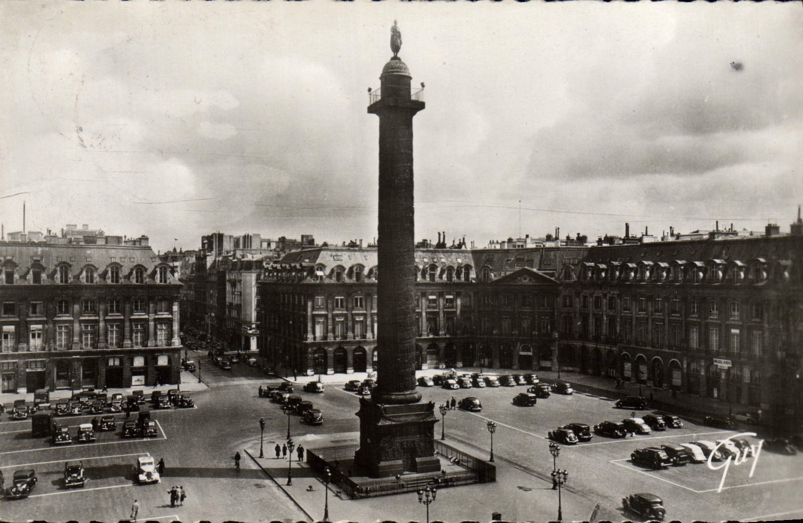 CPM Paris Et Ses Merveilles Place Vendome et colonne de la Grande Armee