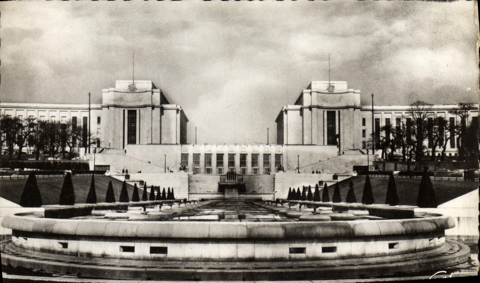 CPM Paris Ses Merveilles Le Palais de Chaillot Vu Des Jardins