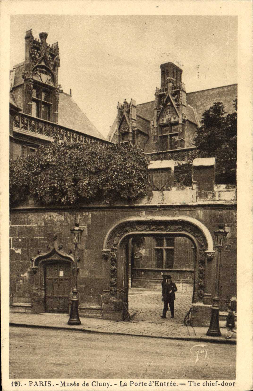CPA Paris Musee de Cluny La Porte d'Entree