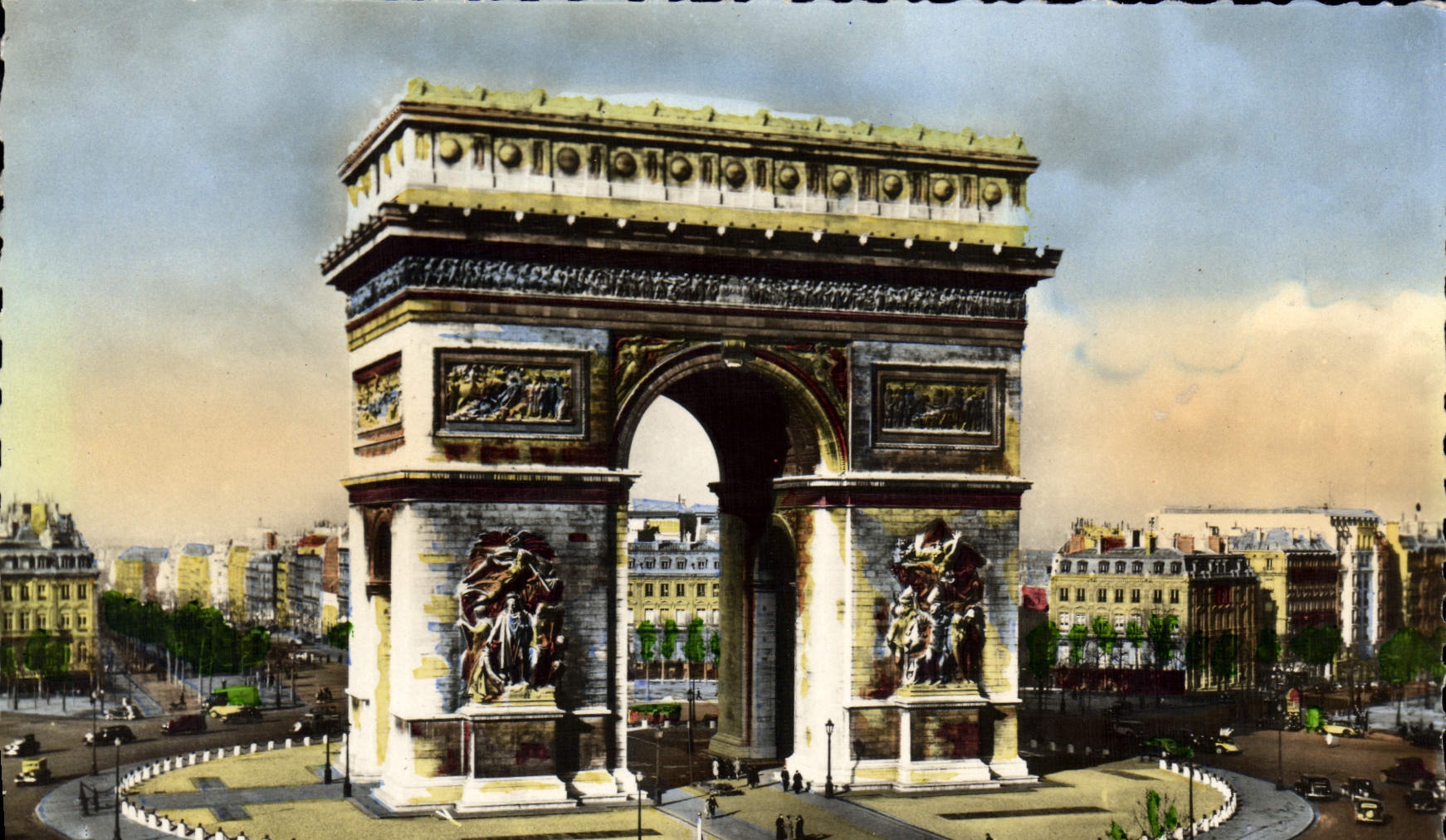 CPM Paris Arc de Triomphe de L'Etoile