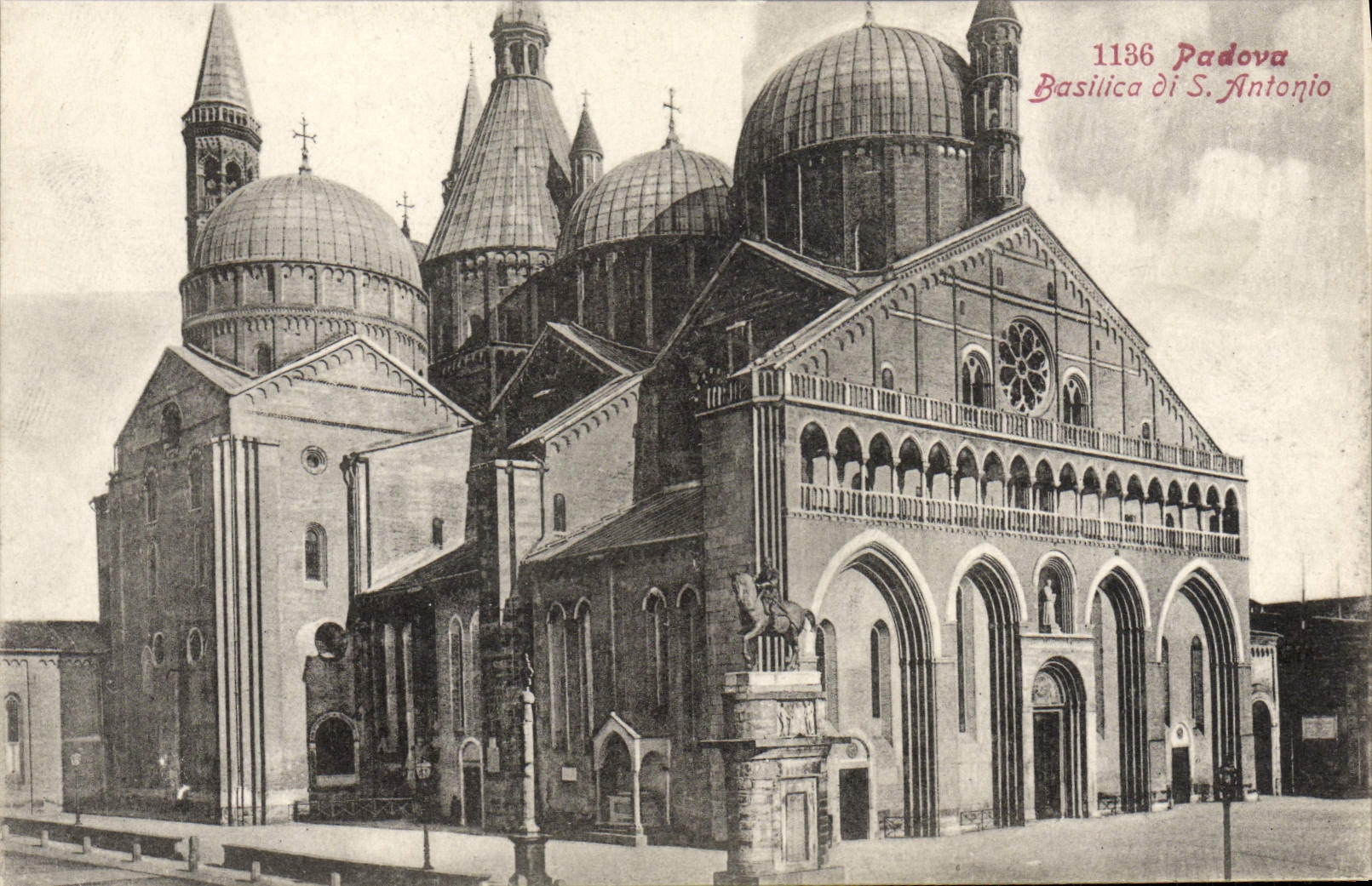 VINTAGE POSTCARD Padova Basilica di S Antonio