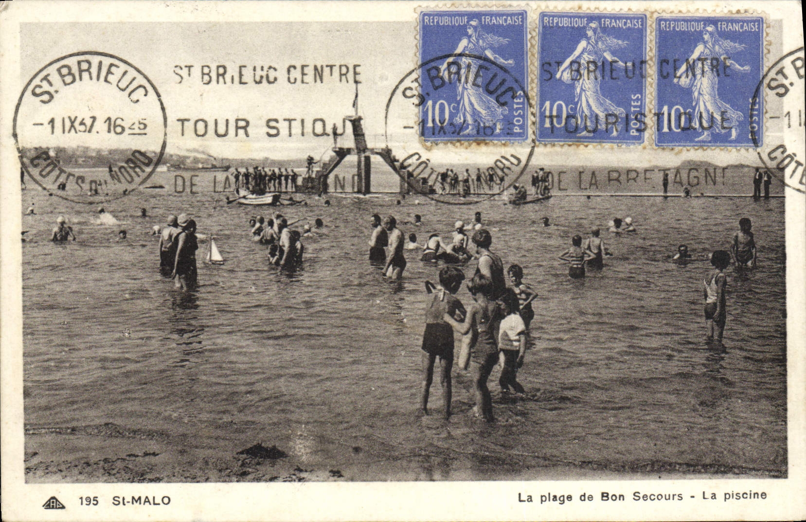 St Malo de la POSTAL de la VENDIMIA la playa de la buena ayuda la piscina