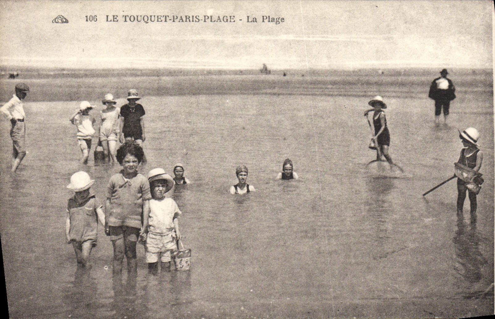 VINTAGE POSTCARD Touquet Paris Beach the Beach