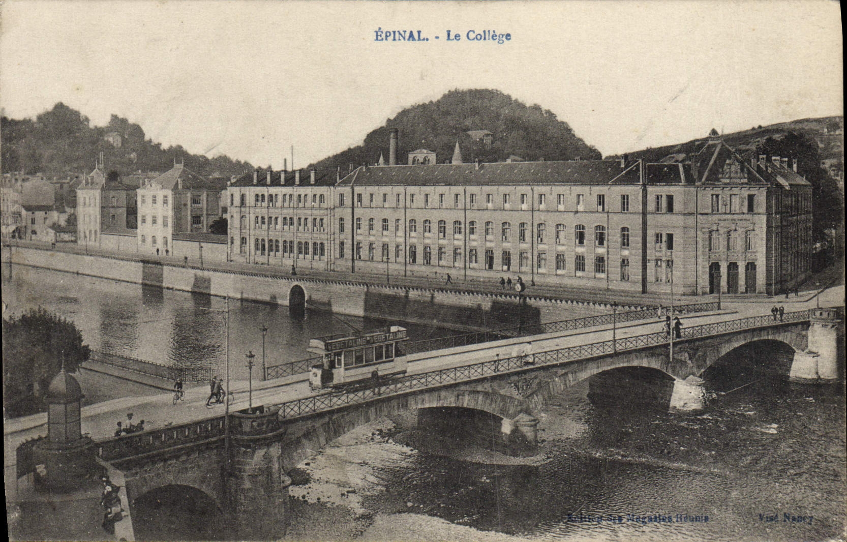 VINTAGE POSTCARD Epinal the College