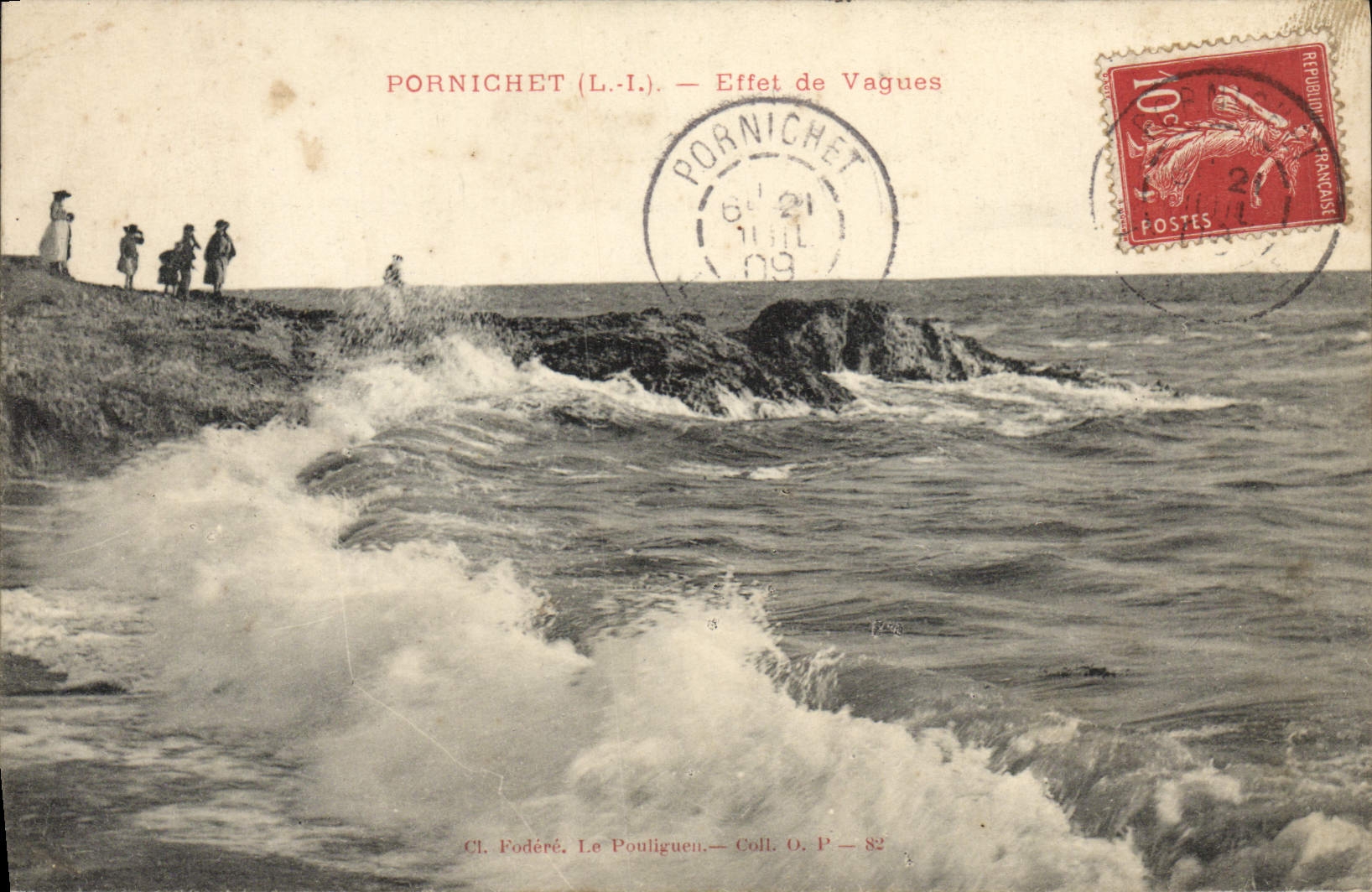 VINTAGE POSTCARD Pornichet Effect Waves