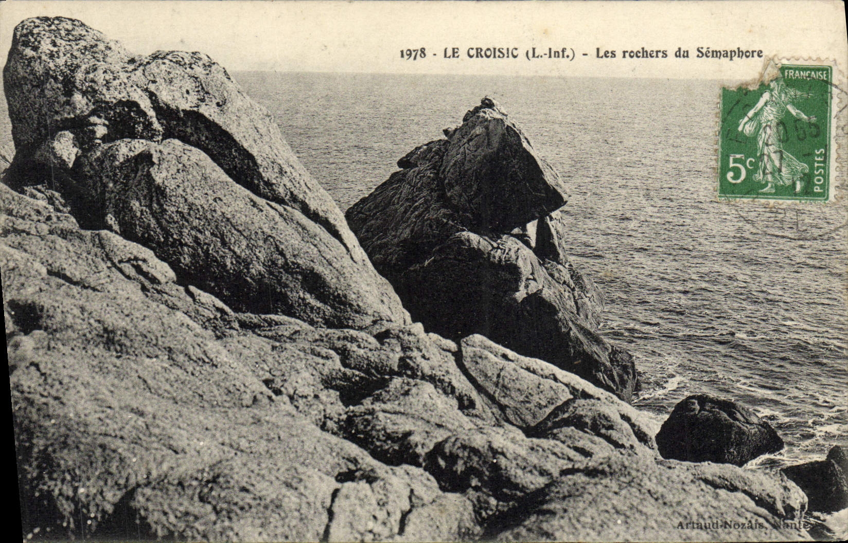 VINTAGE POSTCARD Croisic Rocks of the Semaphore