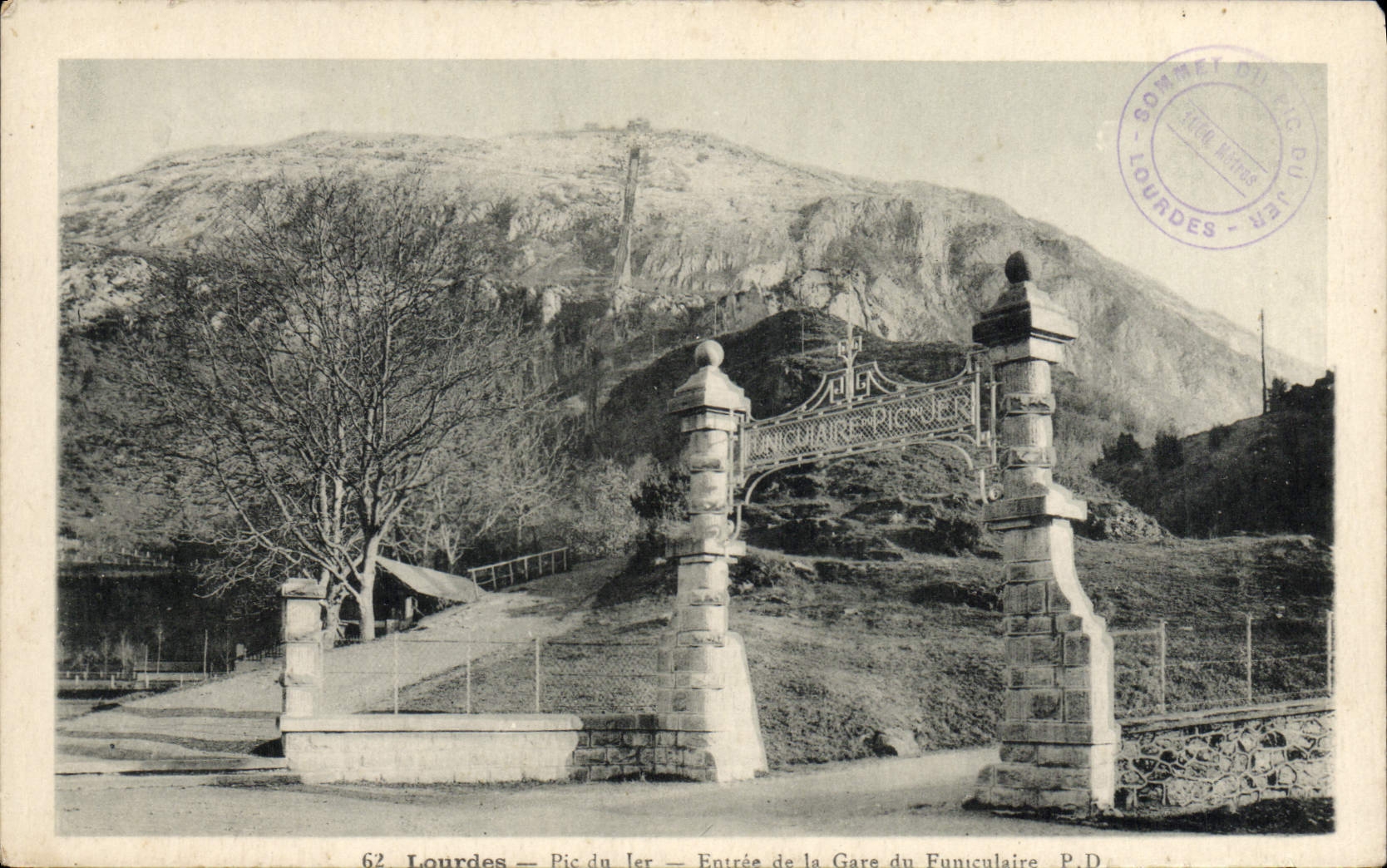 VINTAGE POSTCARD Heavy Peak of Jer Entered of the station of the funicular