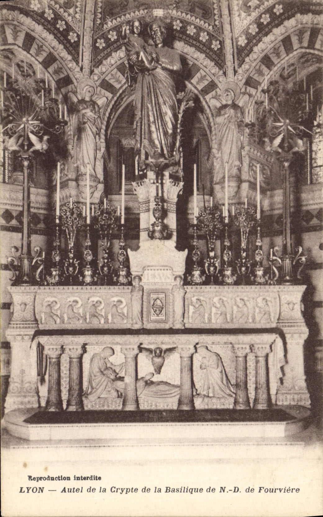 Puente del horno de Lyon de la POSTAL de la VENDIMIA de la cripta de la basílica del ND de Fourviere