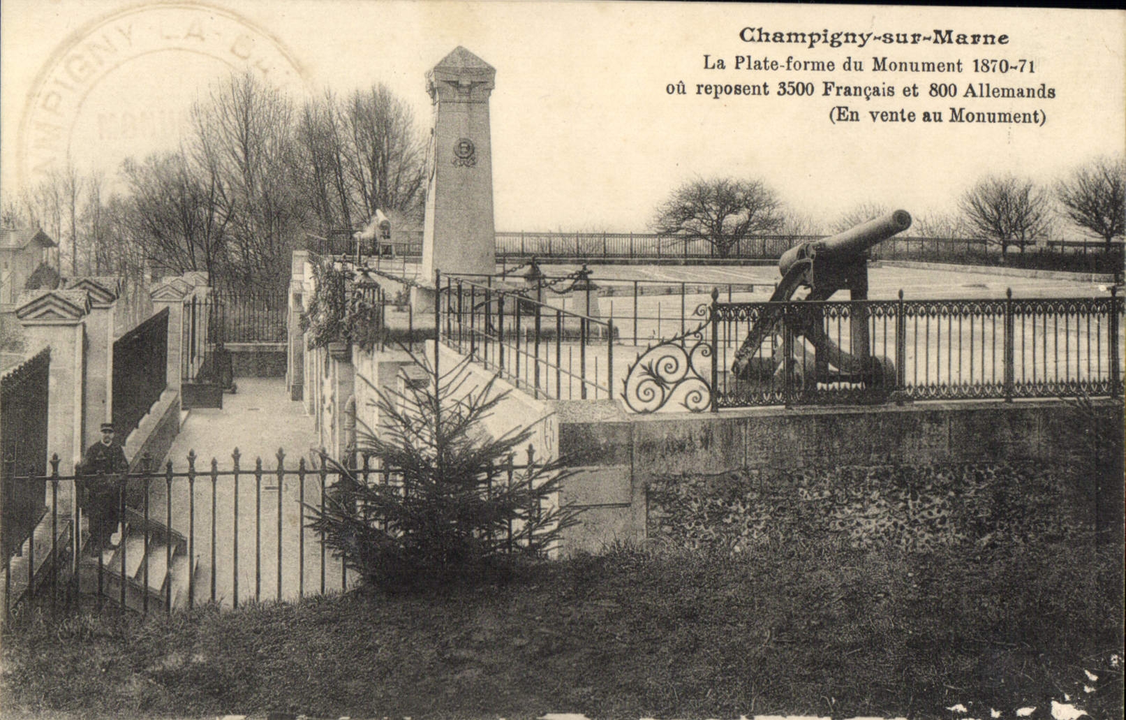 CPA Champigny sur Marne La plate forme du monument 1870 1871 Militaria