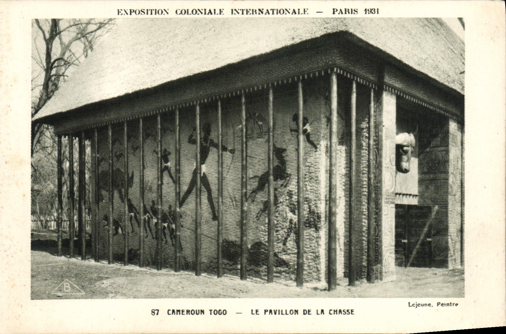 VINTAGE POSTCARD Fair Colonial International Paris 1931 Cameroun Togo the hunting lodge