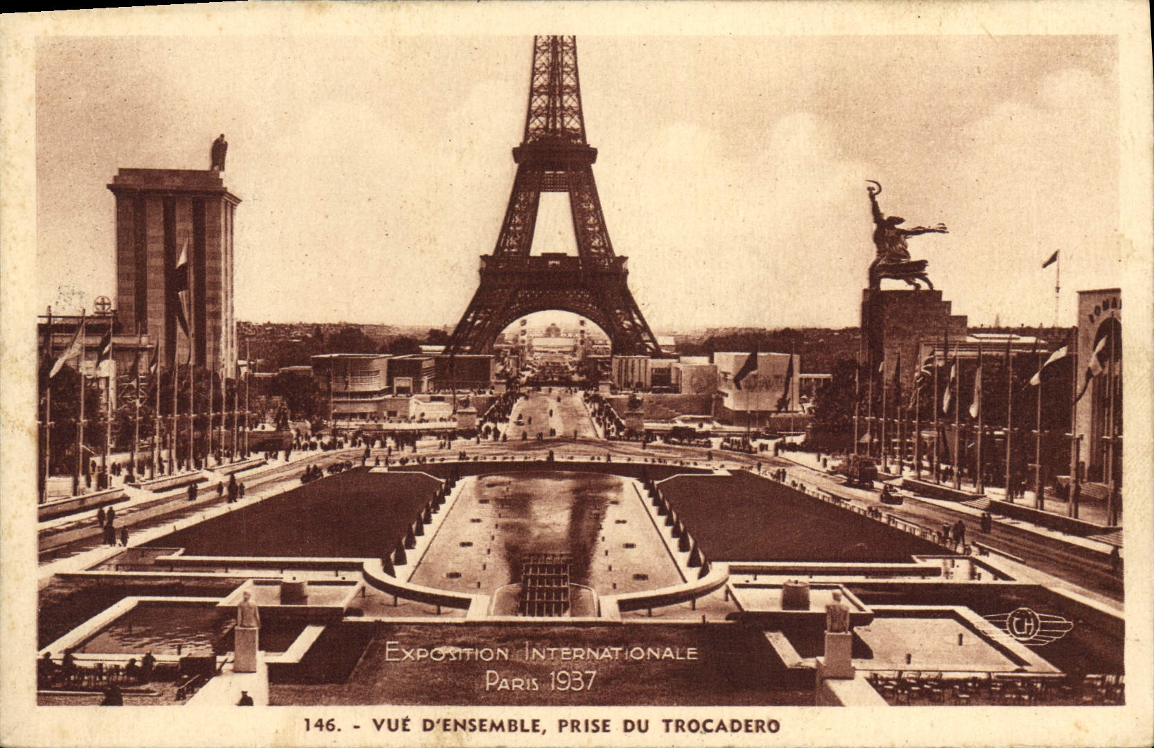 CPA Exposition Internationale Paris 1937 Vue d'ensemble prise du Trocadero Tour Eiffel