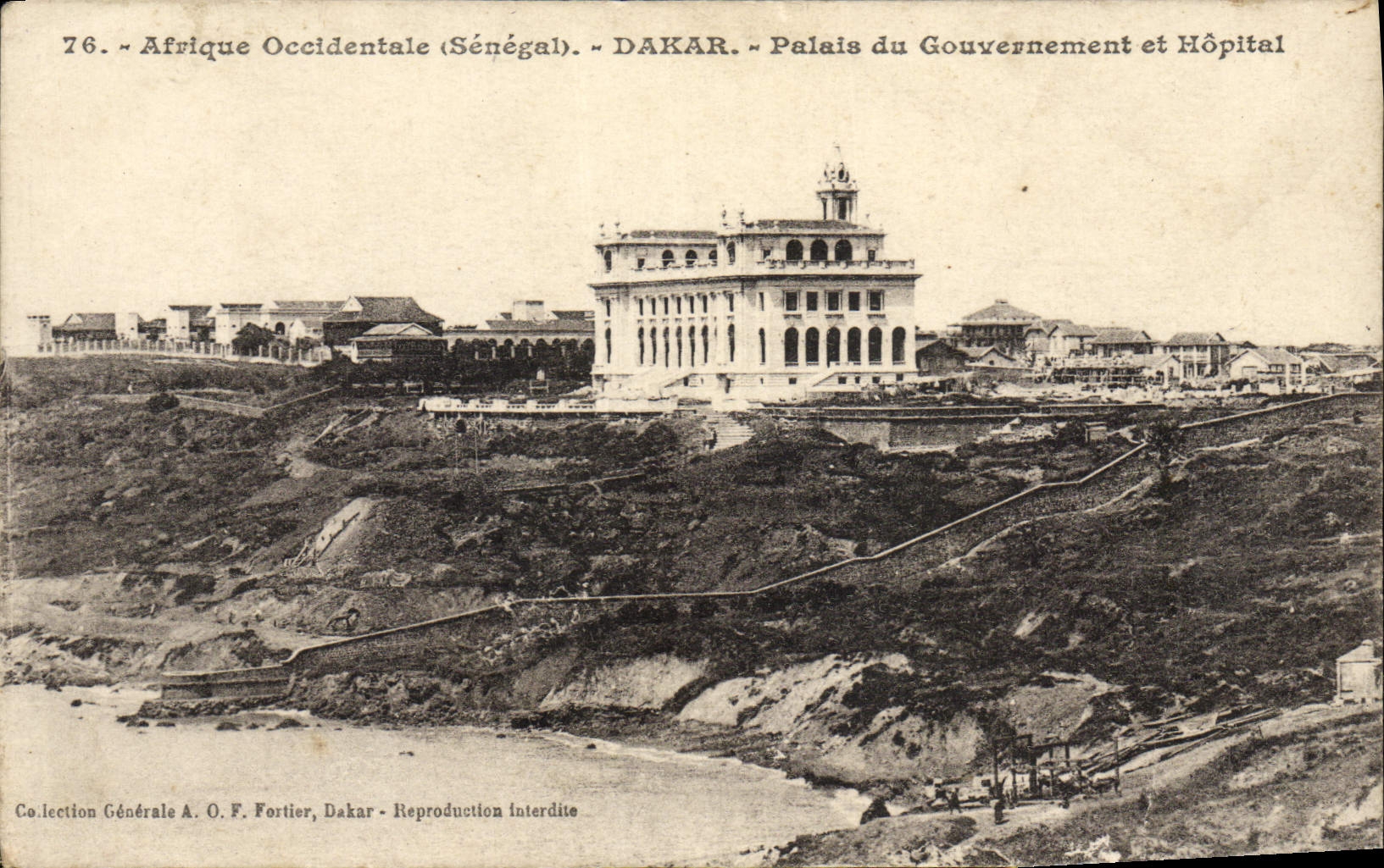VINTAGE POSTCARD Senegal Palate of the government and Dakar hospital