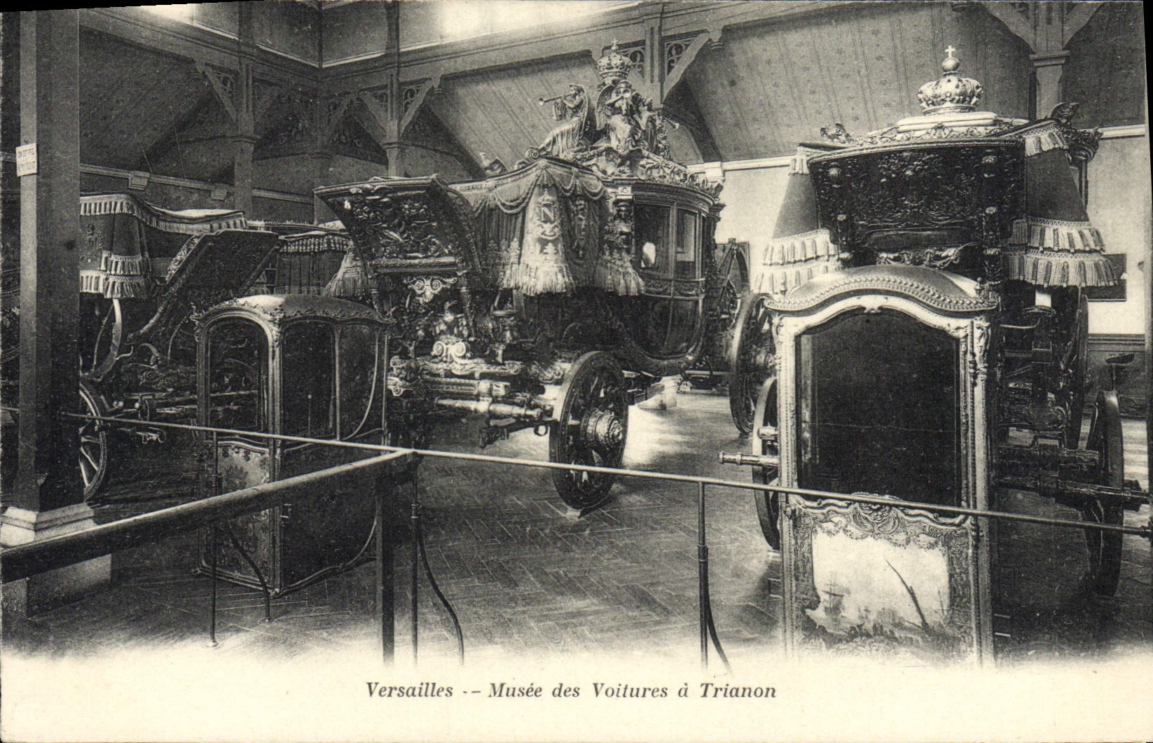 CPA Versailles Musee Des Voitures Trianon