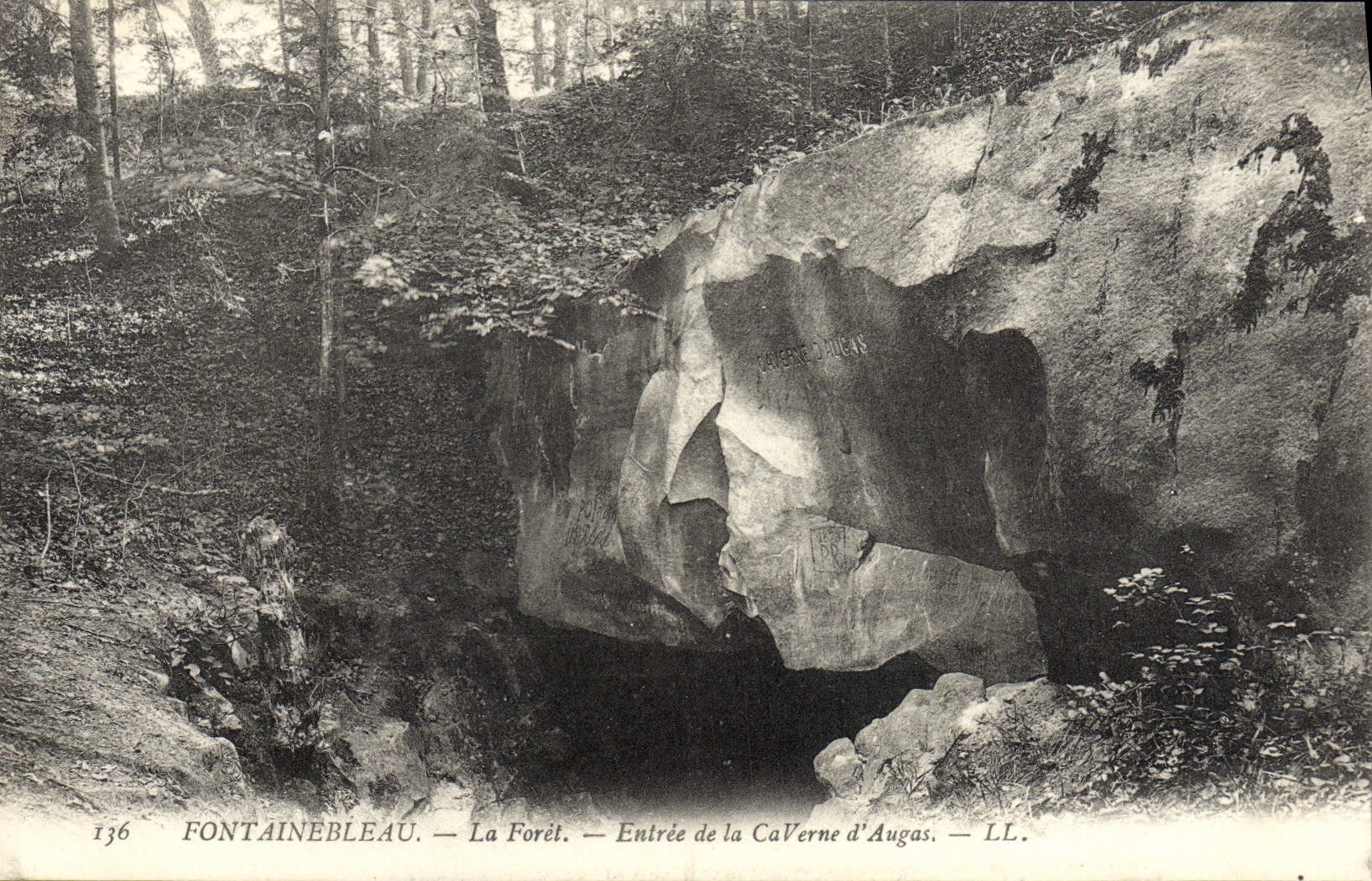 VINTAGE POSTCARD Fontainebleau the Drill Entered Of the Cave D' Augas