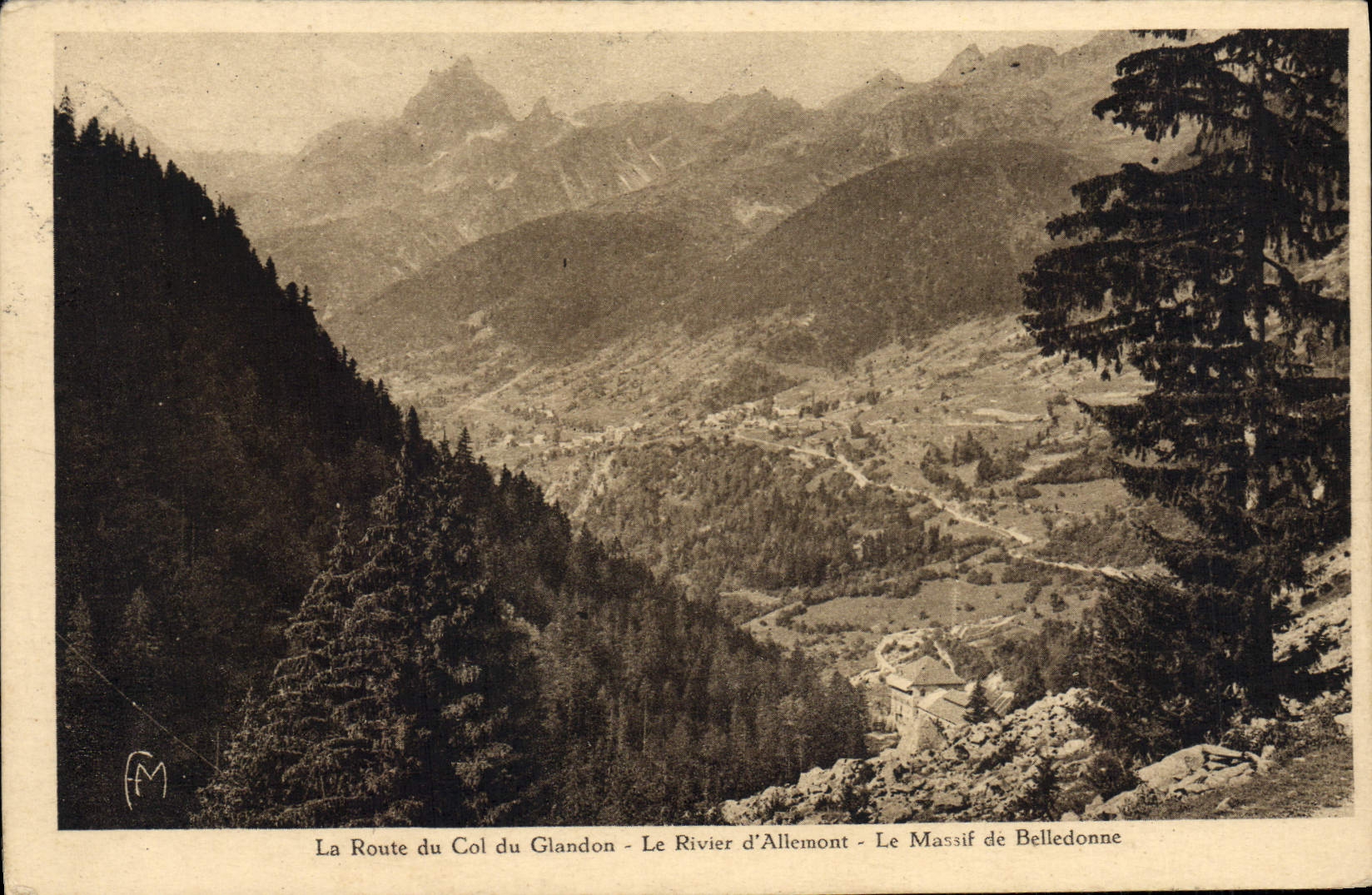 CPA La Route Du Col Du Glandon Le Rivier D'Allemont Le Massif De Belledonne