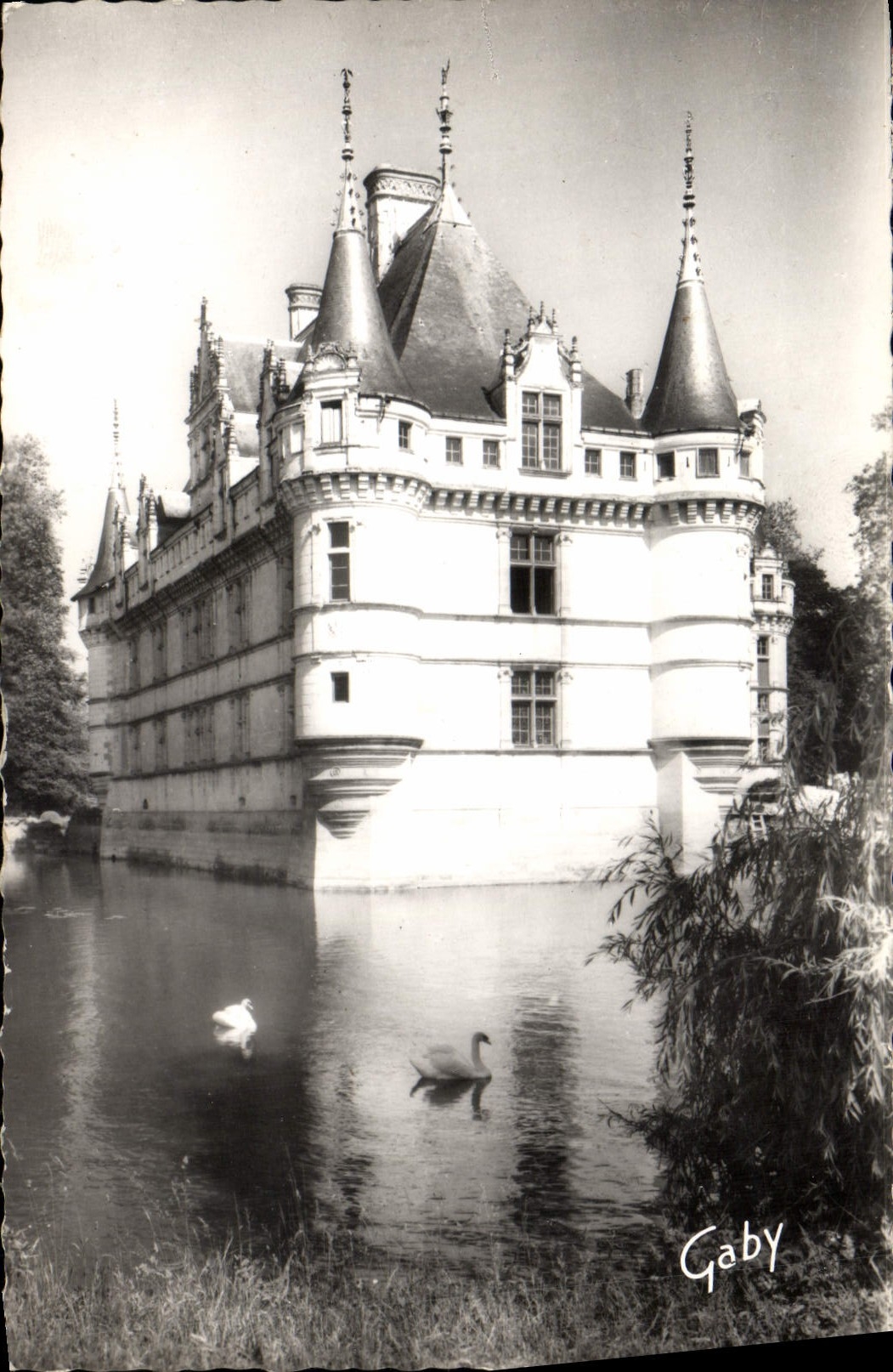 CPM Chateaux Azay Le Rideau Le chateau