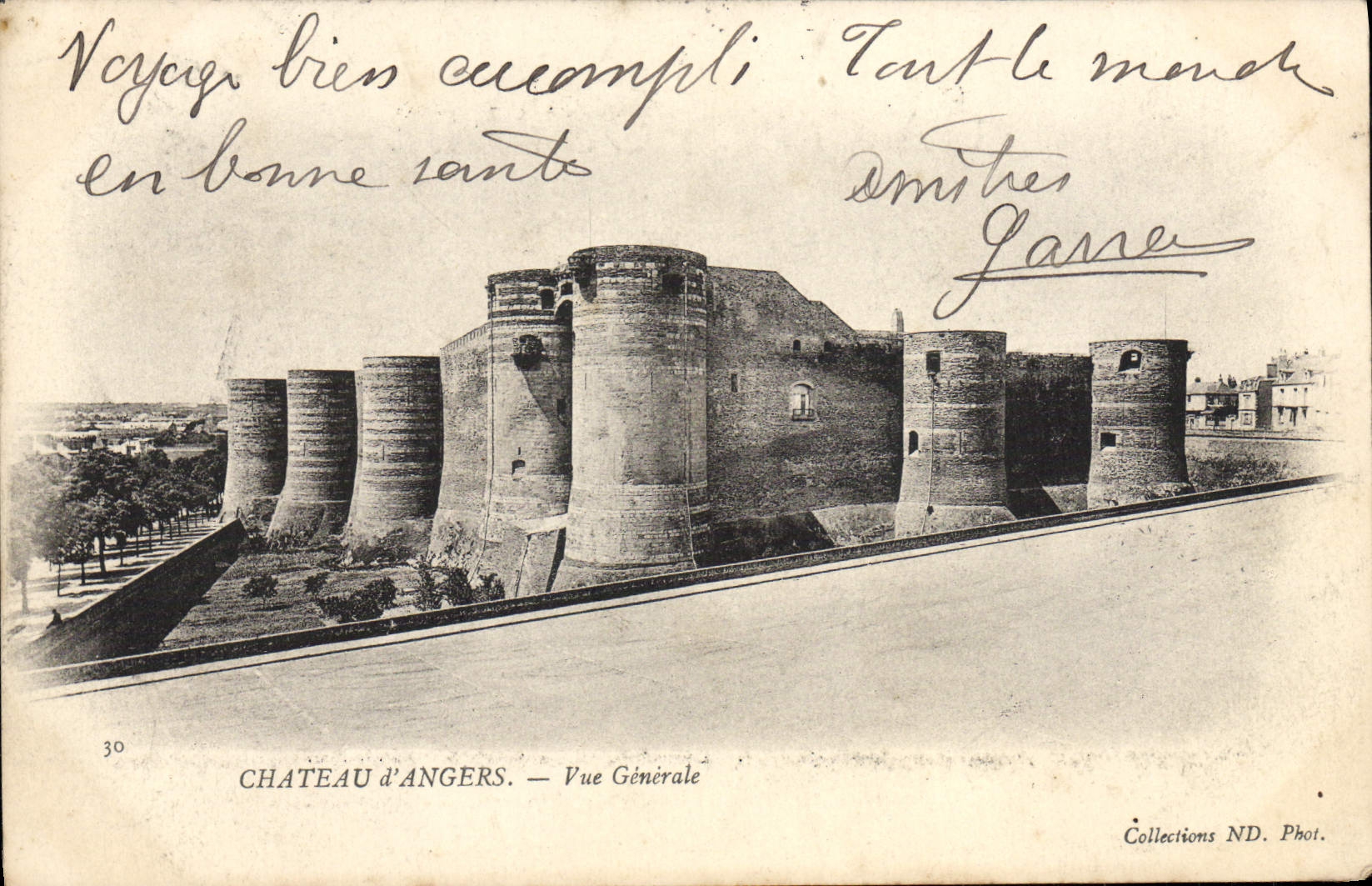 CPA Chateau D'Angers Vue Generale