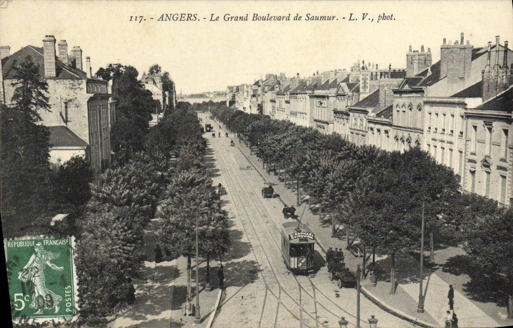 CPA Angers Le Grand Boulevard De Saumur Tramway