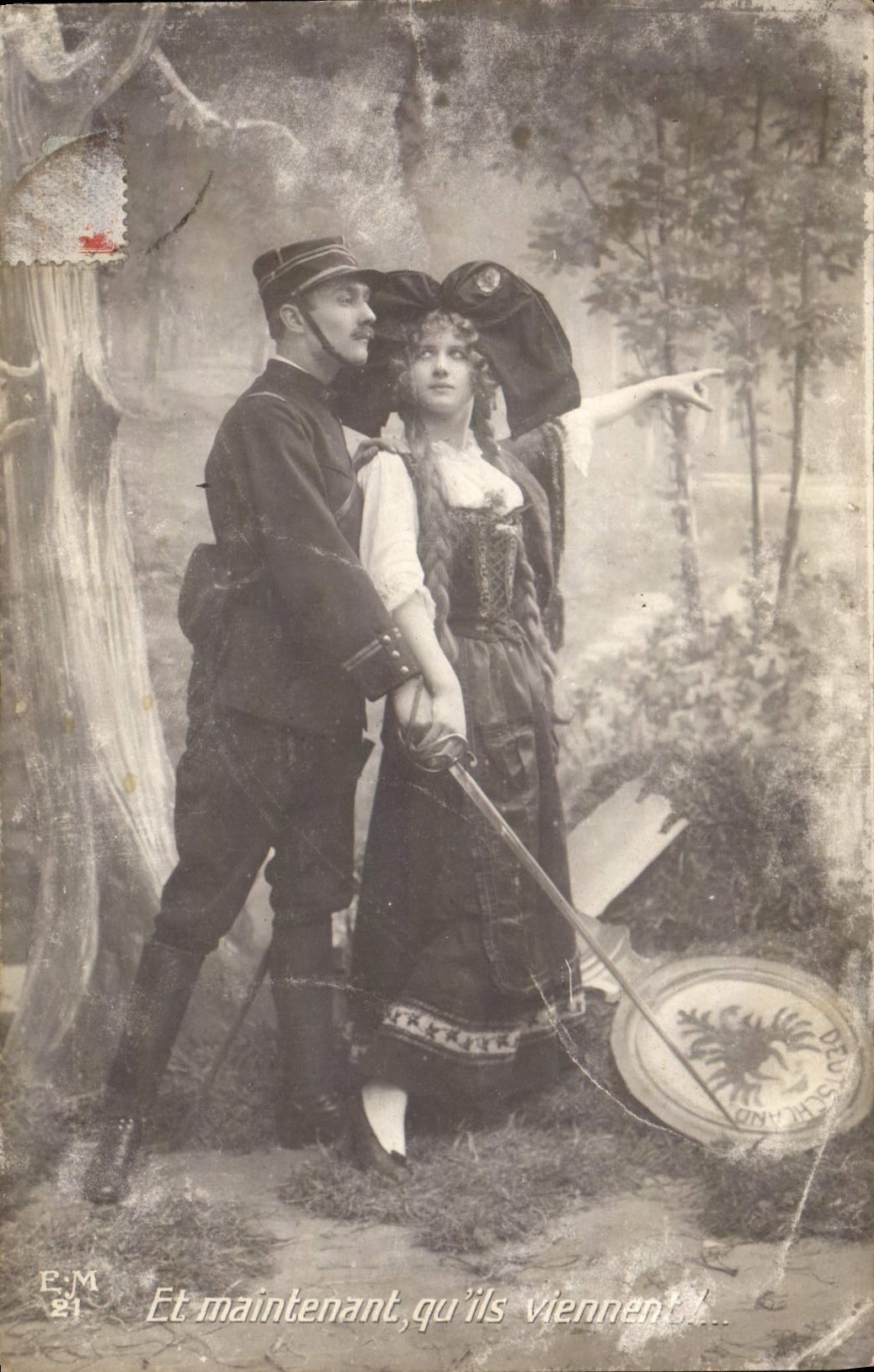 VINTAGE POSTCARD Fantasy And Now Quils Come Alsace Soldat Militaria